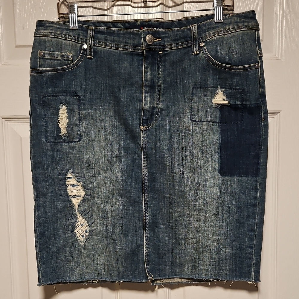 Denim 24/7 Distressed Denim Skirt
